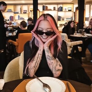 Meet your Posher, Oni Sooj